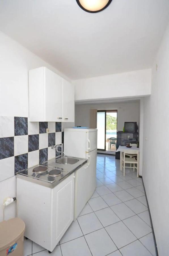 Apartments And Rooms Barbara Lastovo Exterior foto