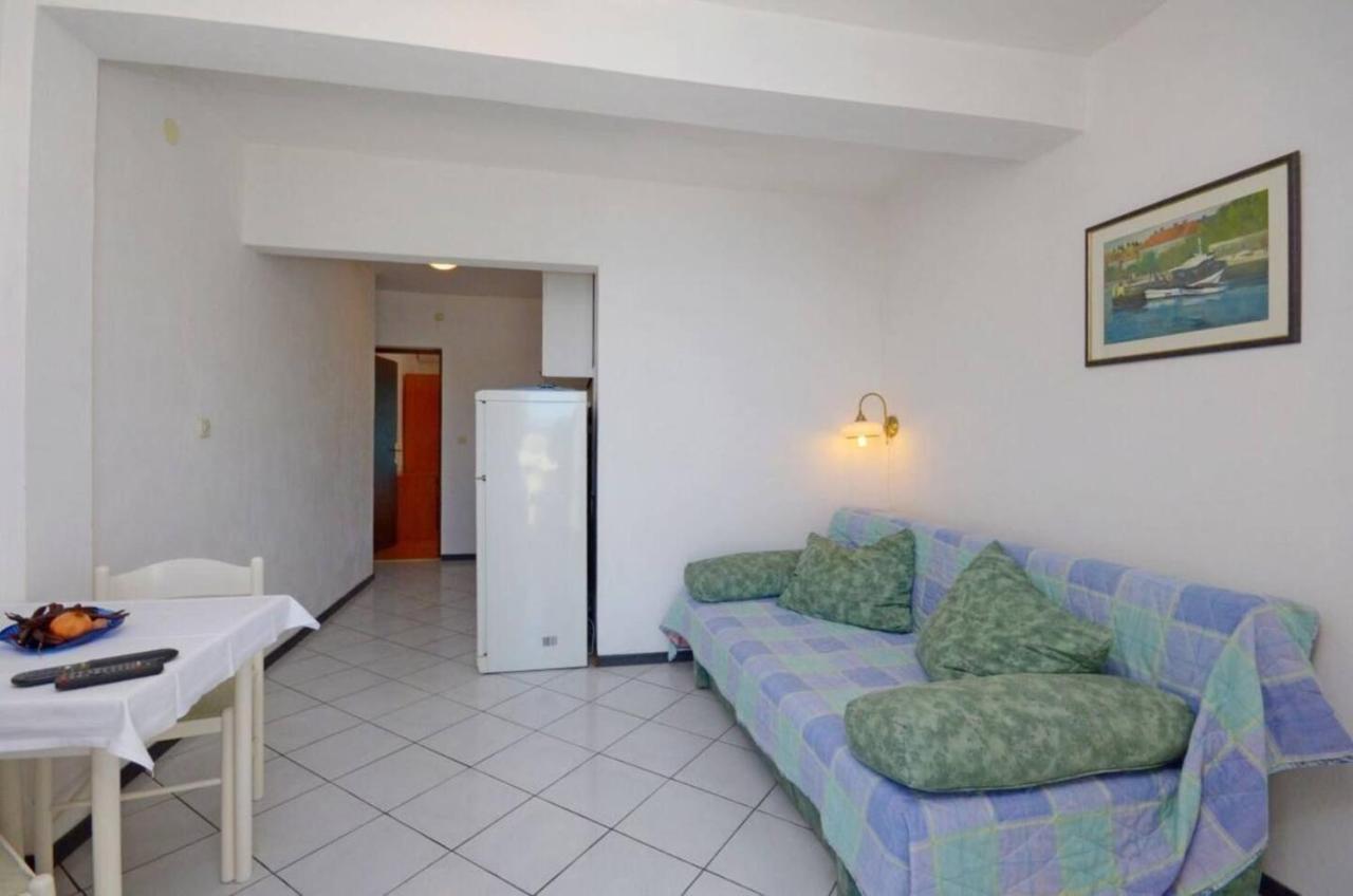Apartments And Rooms Barbara Lastovo Exterior foto
