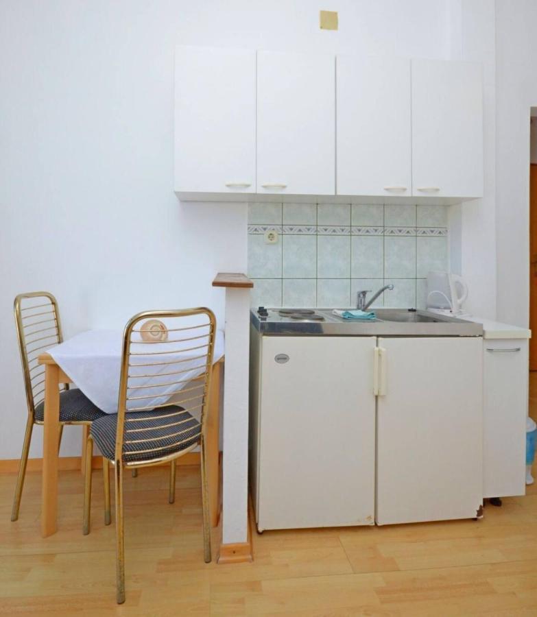 Apartments And Rooms Barbara Lastovo Exterior foto
